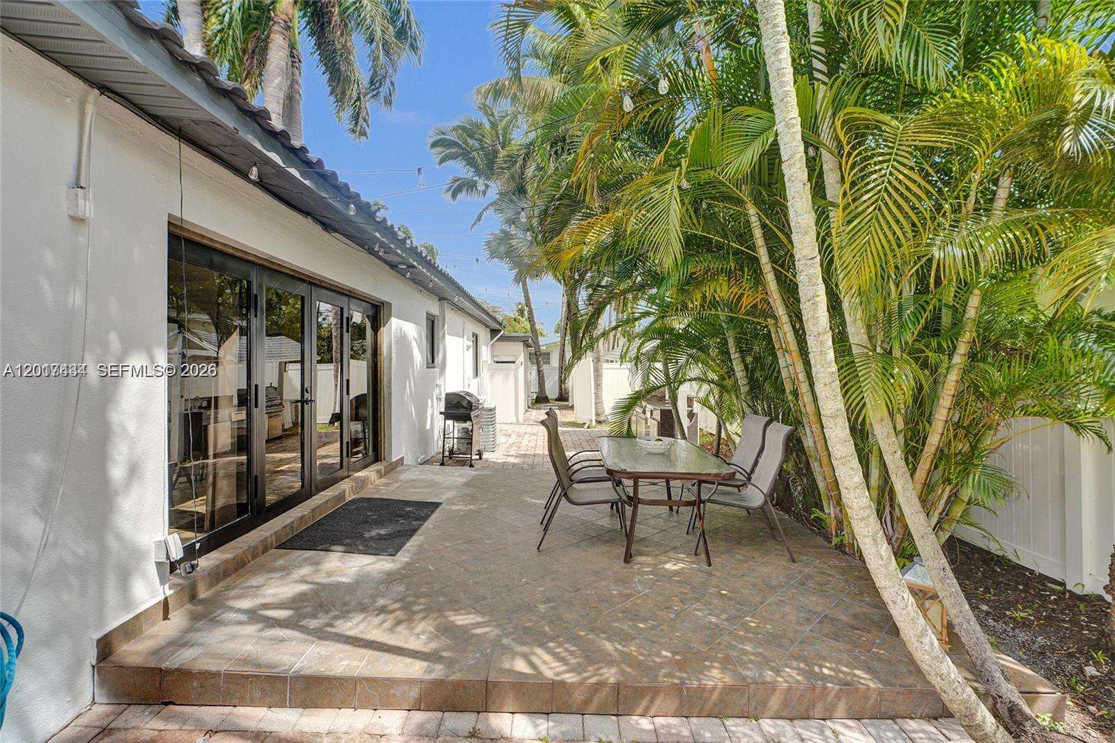 707 13 Avenue, Hollywood, FL 33019 - For Rent photo 22