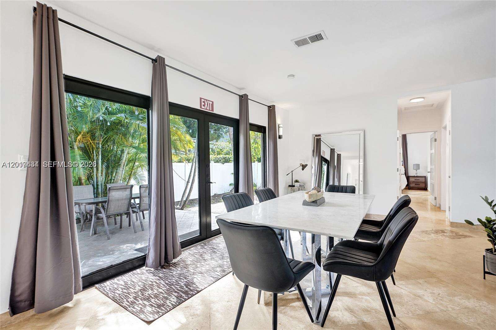 707 13 Avenue, Hollywood, FL 33019 - For Rent photo 6