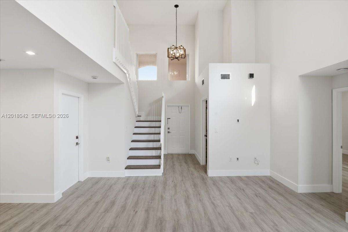 1135 Oysterwood St, Hollywood, FL 33019 - For Rent photo 14
