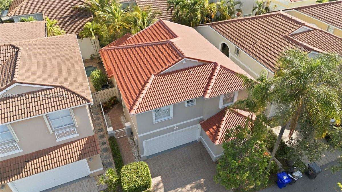 1135 Oysterwood St, Hollywood, FL 33019 - For Rent photo 3