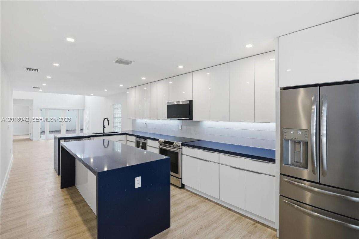 1135 Oysterwood St, Hollywood, FL 33019 - For Rent photo 24