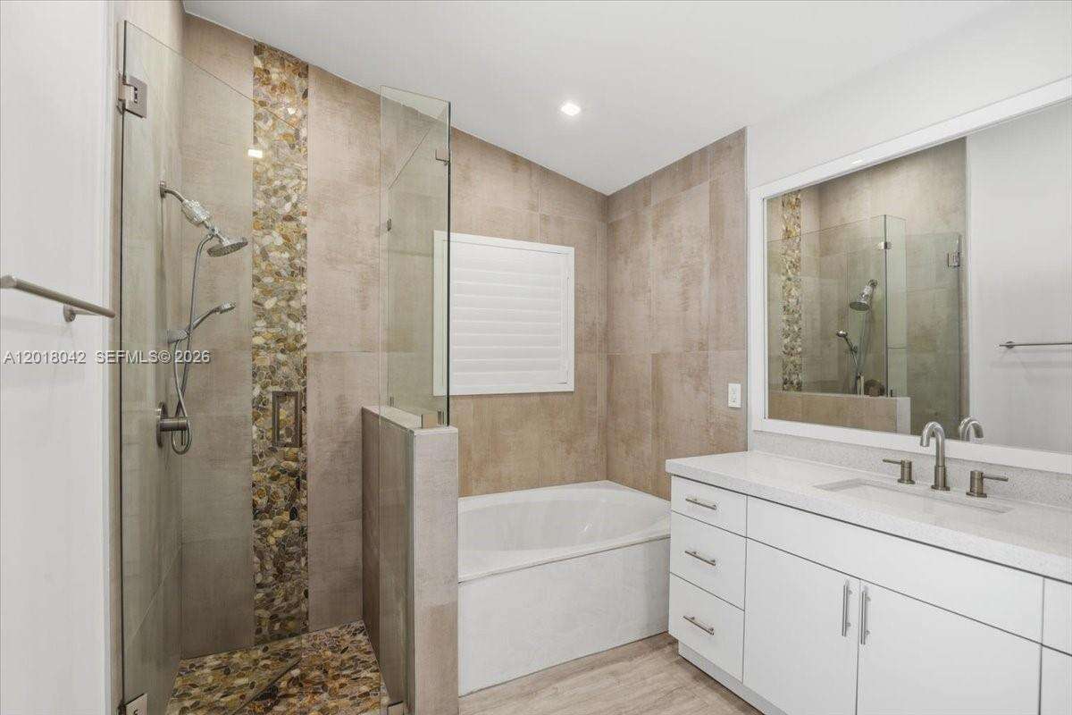1135 Oysterwood St, Hollywood, FL 33019 - For Rent photo 31