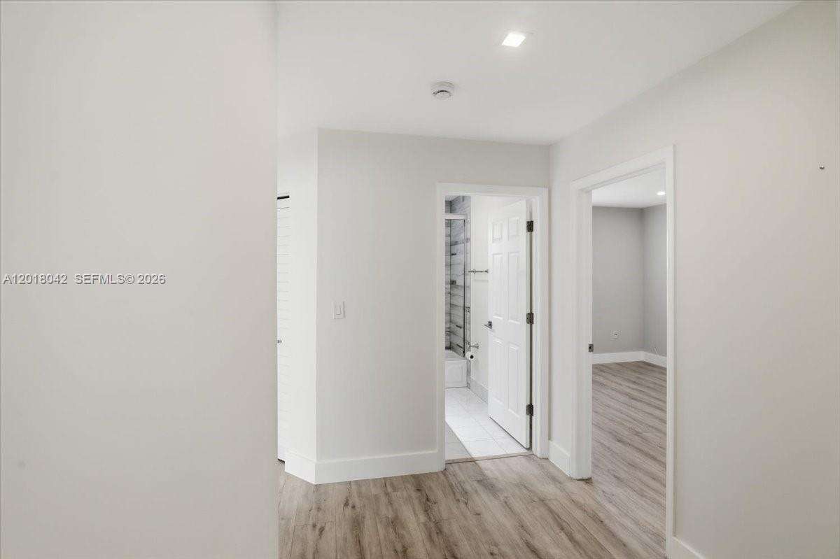 1135 Oysterwood St, Hollywood, FL 33019 - For Rent photo 37