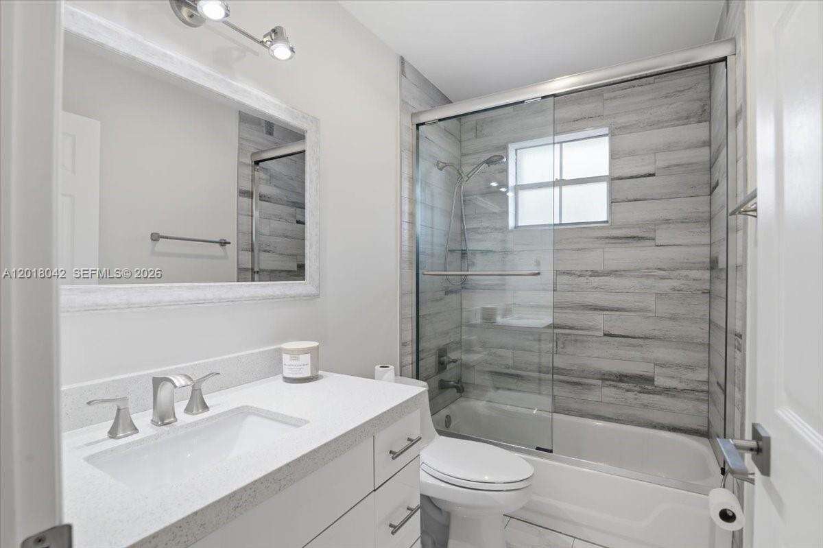 1135 Oysterwood St, Hollywood, FL 33019 - For Rent photo 38