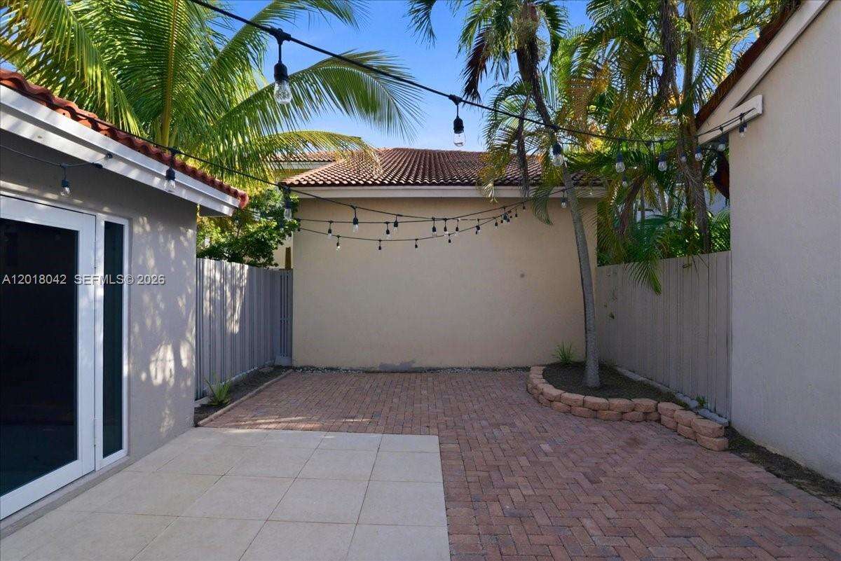 1135 Oysterwood St, Hollywood, FL 33019 - For Rent photo 45