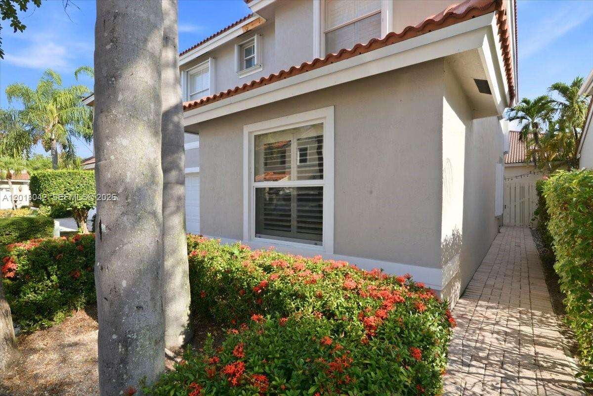1135 Oysterwood St, Hollywood, FL 33019 - For Rent photo 48