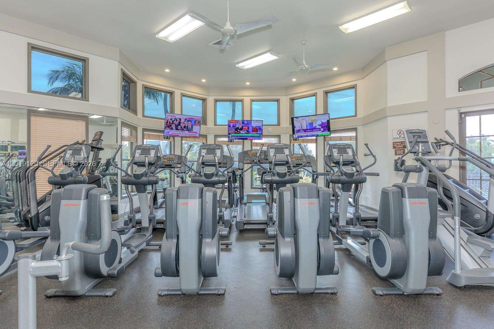 1480 Windjammer Way, Hollywood, FL 33019 - For Rent photo 69