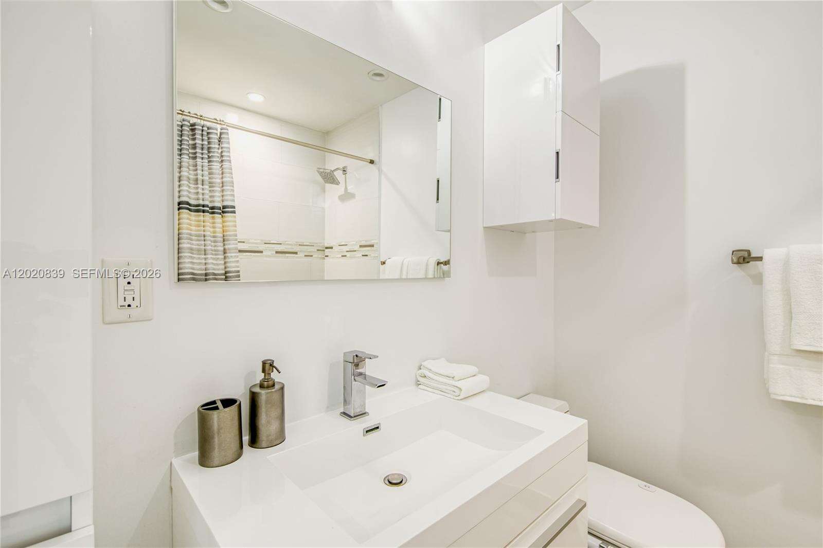 1239 Washington St, Hollywood, FL 33019 - For Rent photo 19