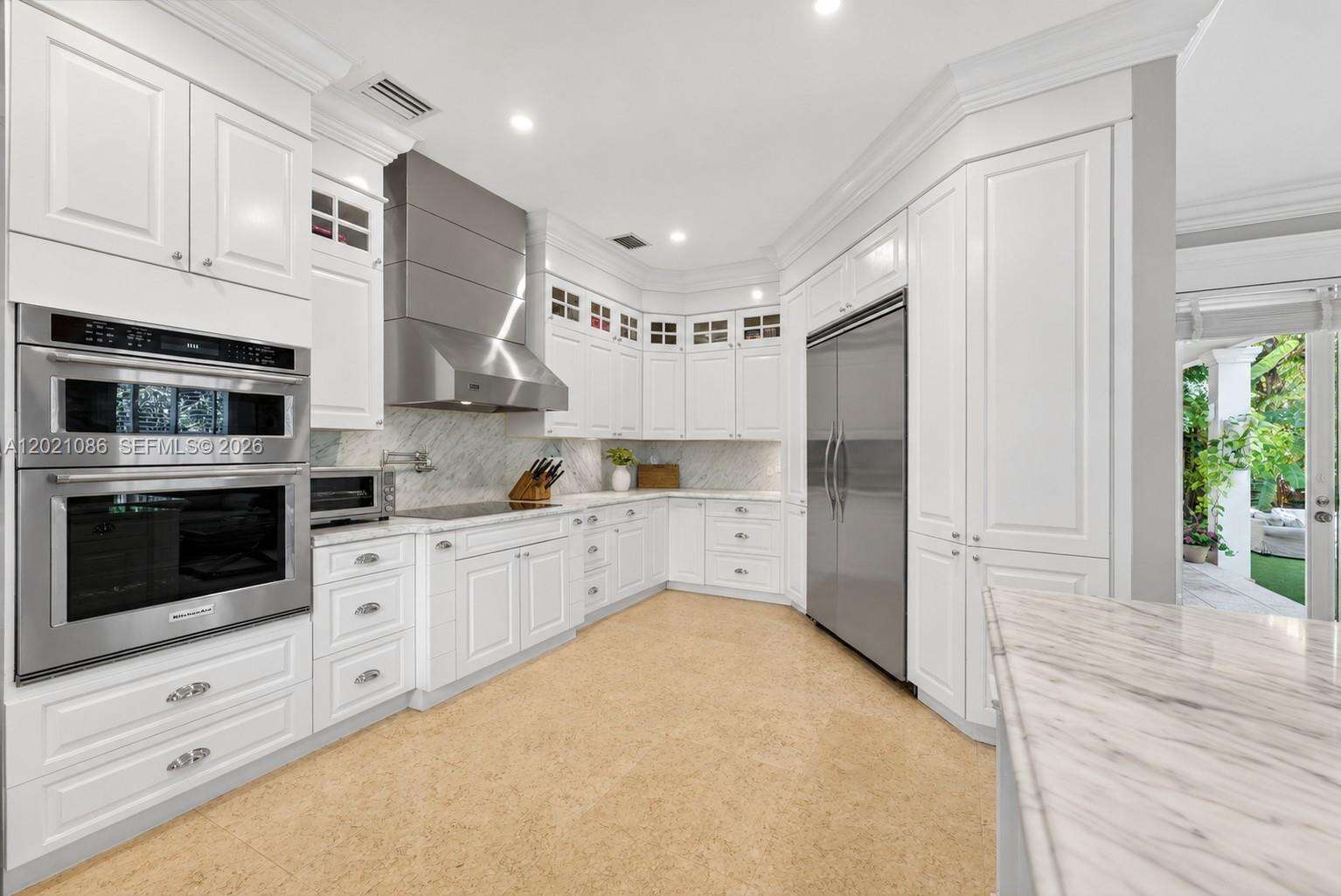 442 Ridgewood Rd, Key Biscayne, FL 33149 - For Rent photo 15
