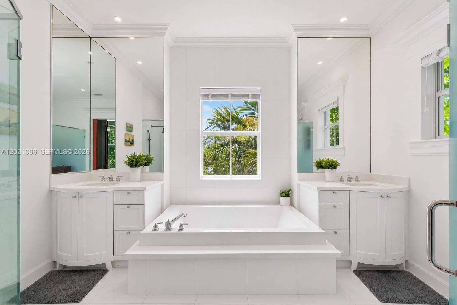 442 Ridgewood Rd, Key Biscayne, FL 33149 - For Rent photo 19