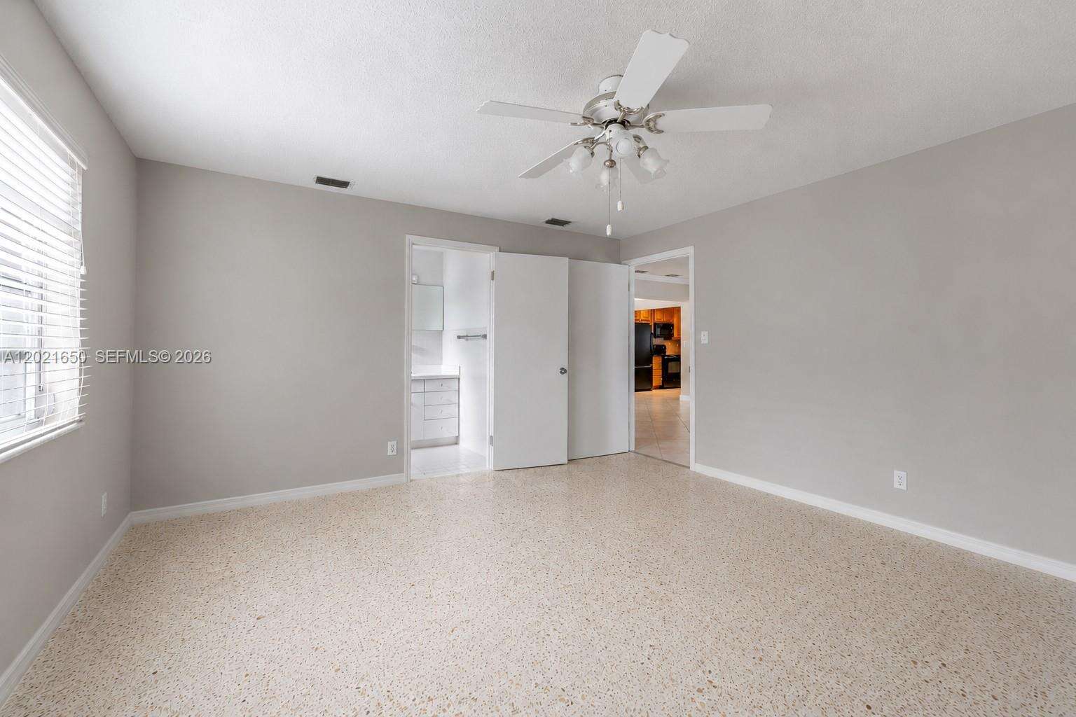947 Lincoln St, Hollywood, FL 33019 - For Rent photo 11