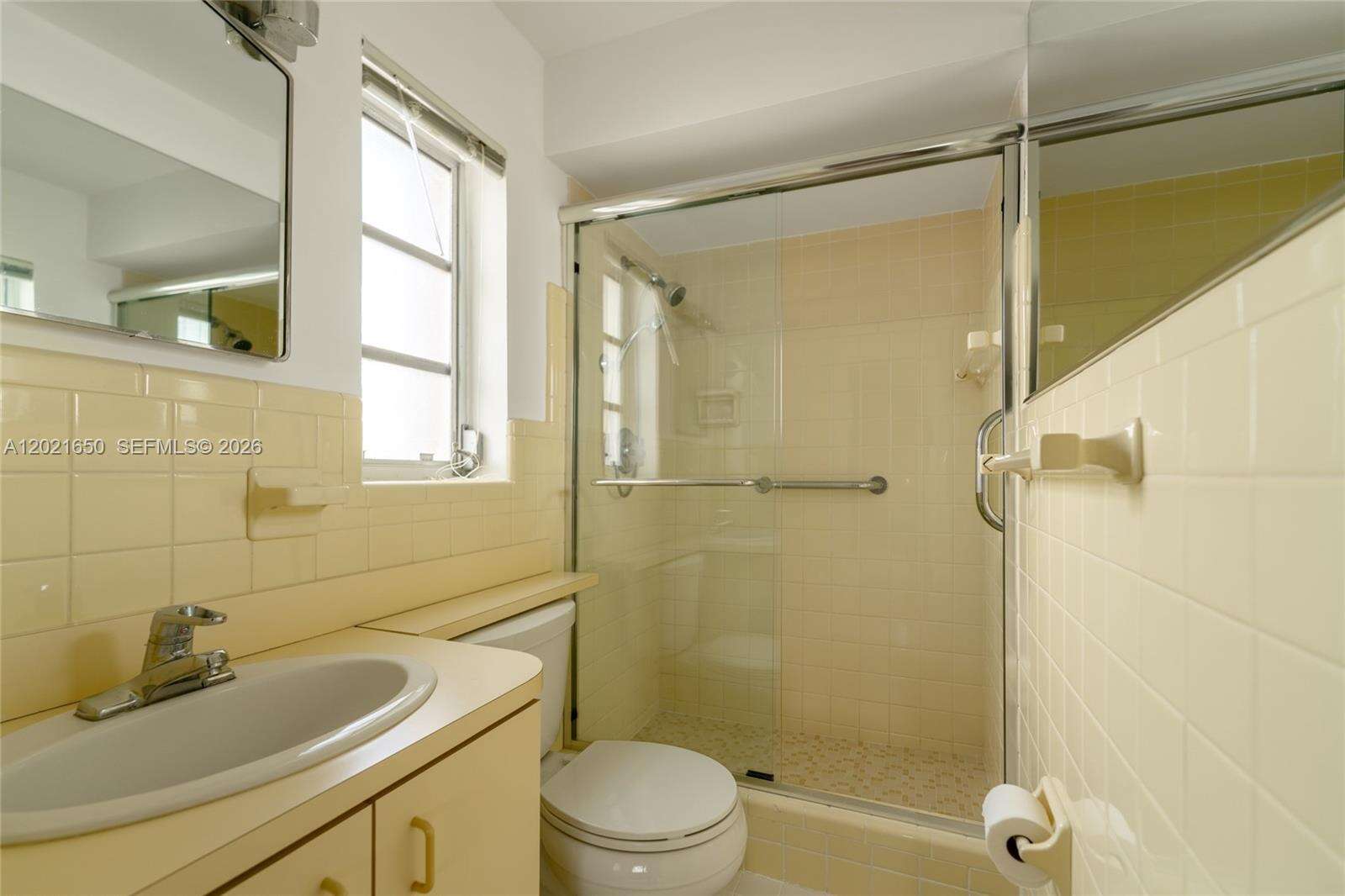 947 Lincoln St, Hollywood, FL 33019 - For Rent photo 13