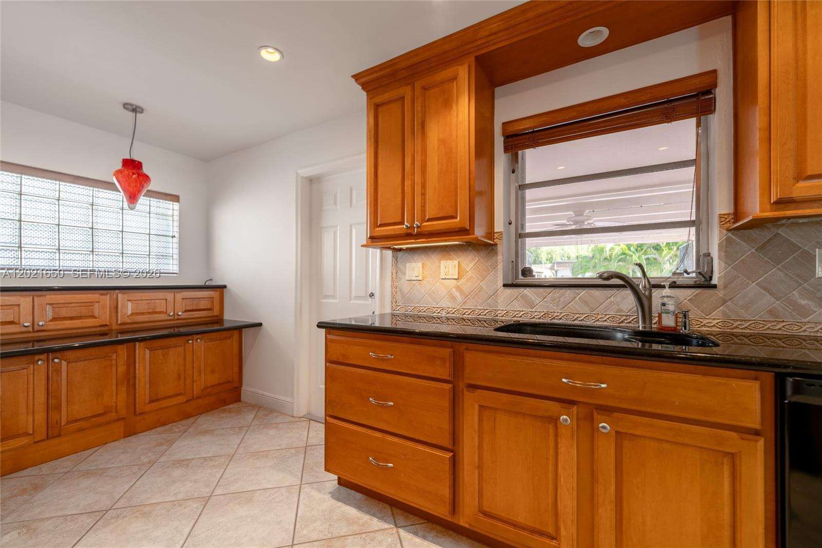 947 Lincoln St, Hollywood, FL 33019 - For Rent photo 24