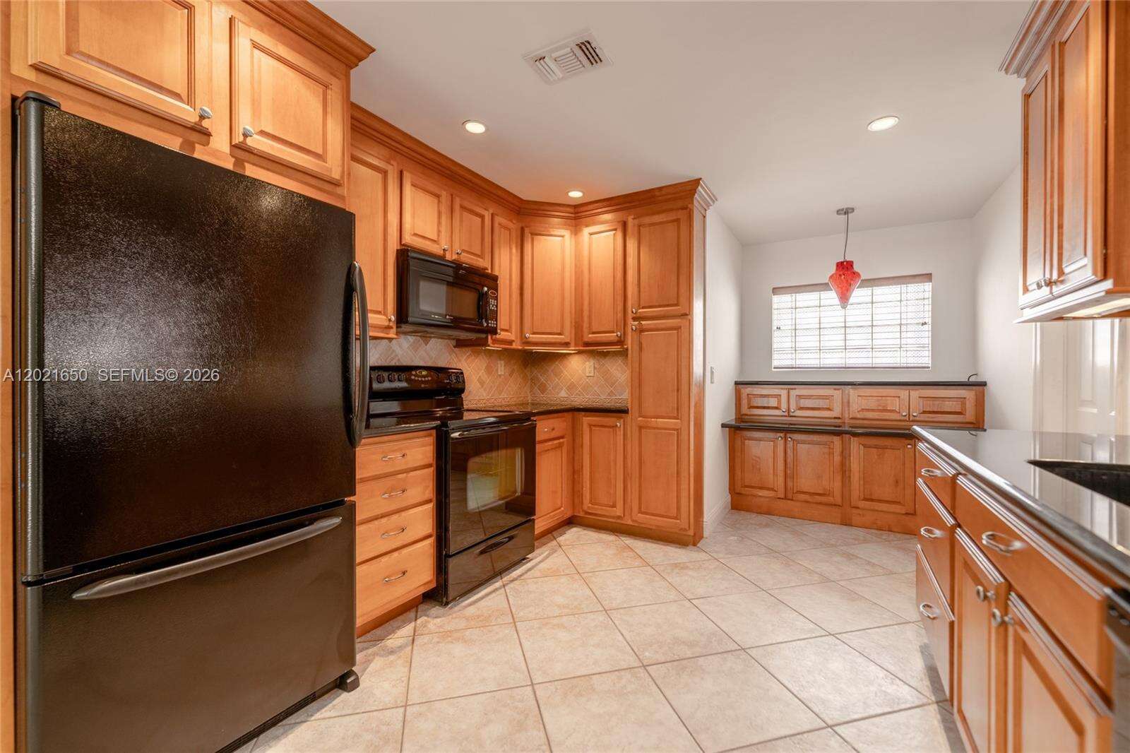 947 Lincoln St, Hollywood, FL 33019 - For Rent photo 25
