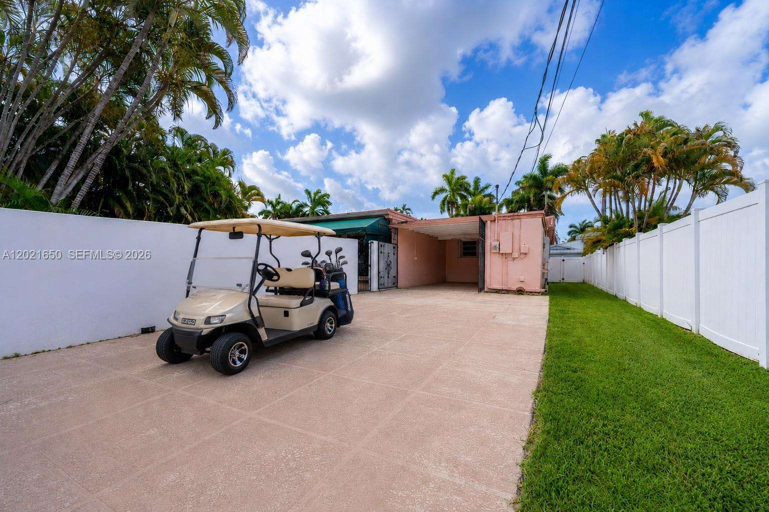 947 Lincoln St, Hollywood, FL 33019 - For Rent photo 33