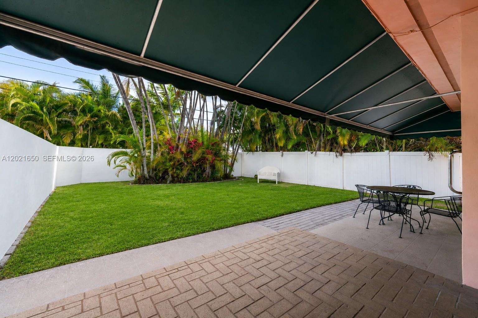 947 Lincoln St, Hollywood, FL 33019 - For Rent photo 9