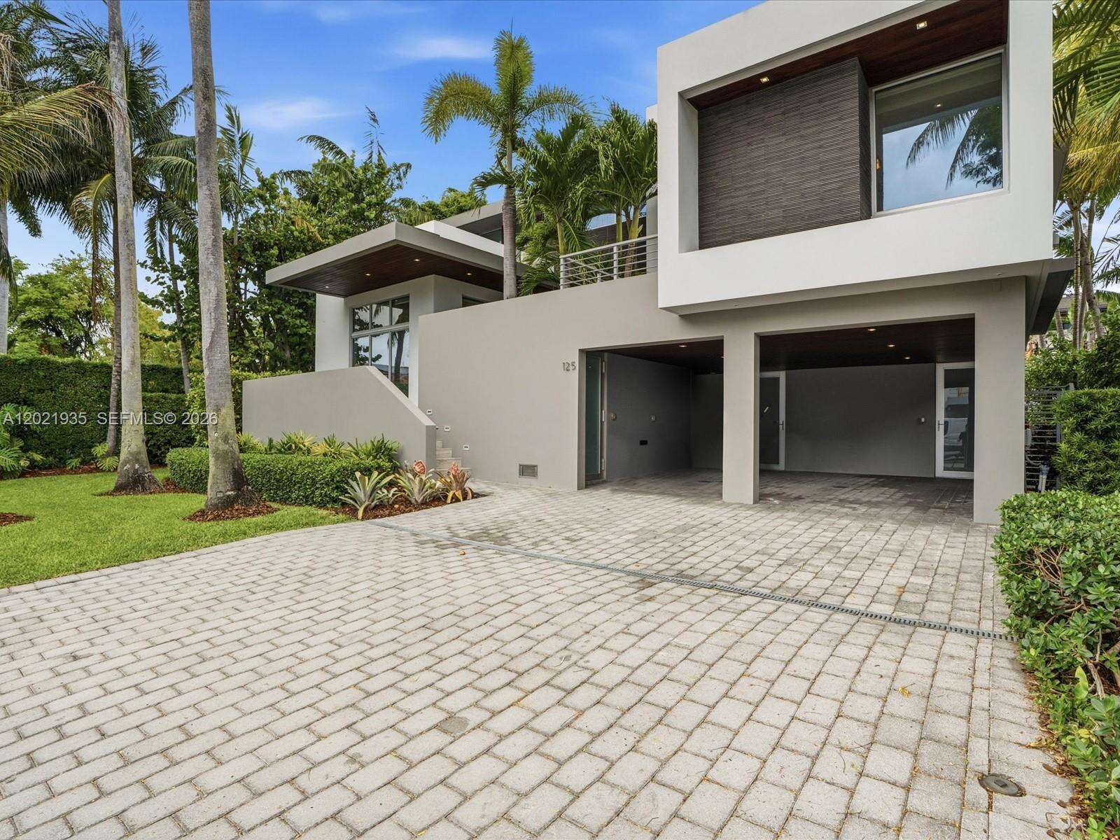 125 Hampton Ln, Key Biscayne, FL 33149 - For Rent photo 2