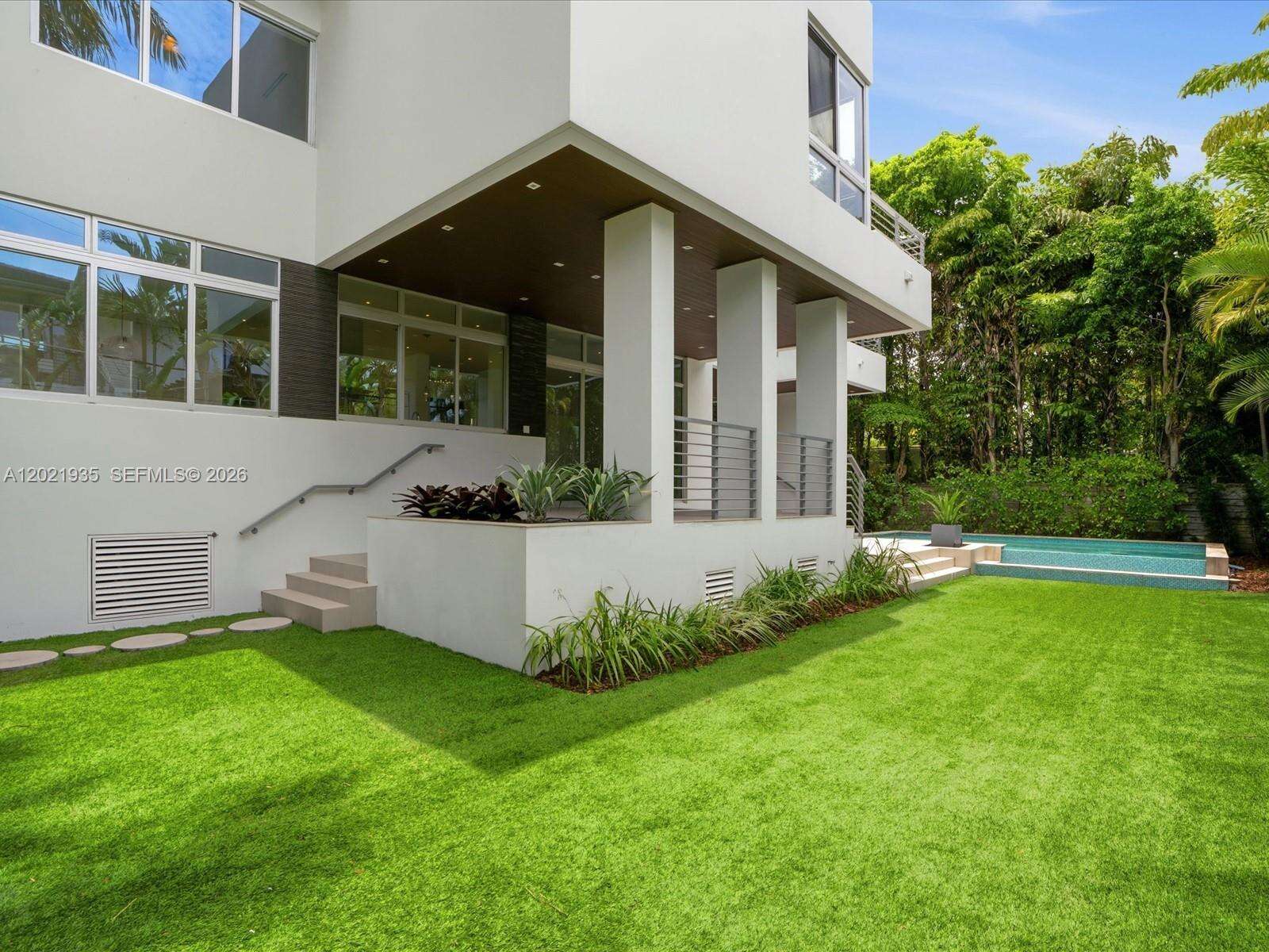 125 Hampton Ln, Key Biscayne, FL 33149 - For Rent photo 18