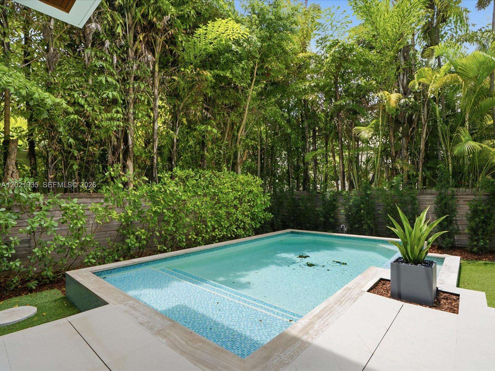 125 Hampton Ln, Key Biscayne, FL 33149 - For Rent photo 21