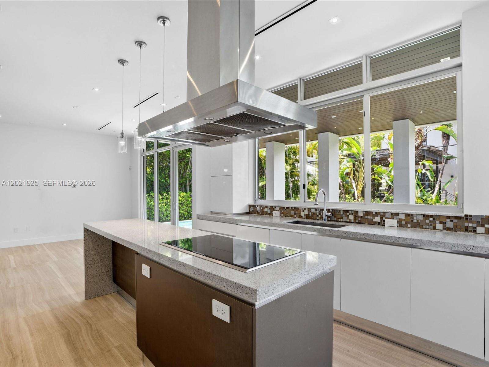 125 Hampton Ln, Key Biscayne, FL 33149 - For Rent photo 26