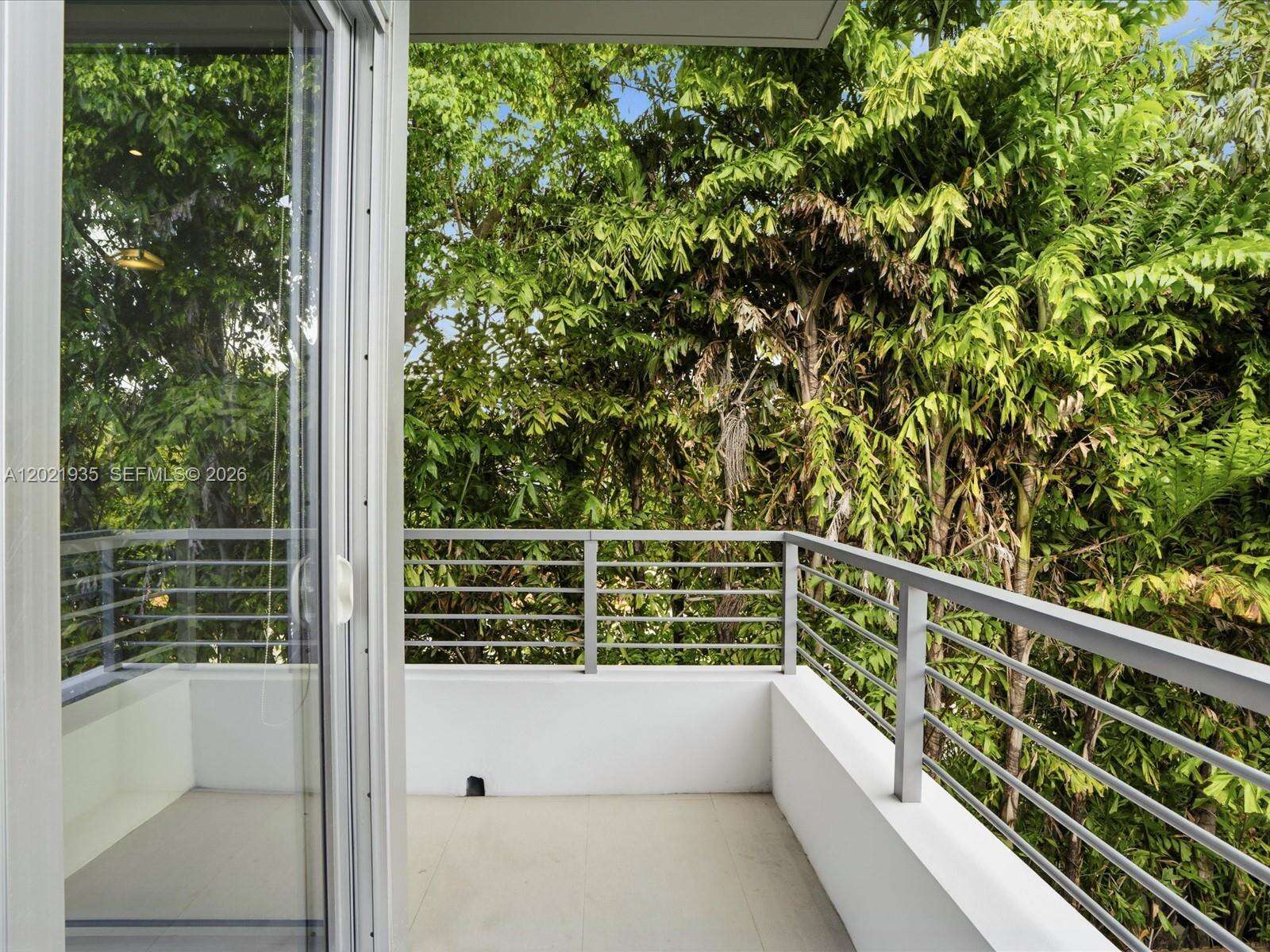 125 Hampton Ln, Key Biscayne, FL 33149 - For Rent photo 41