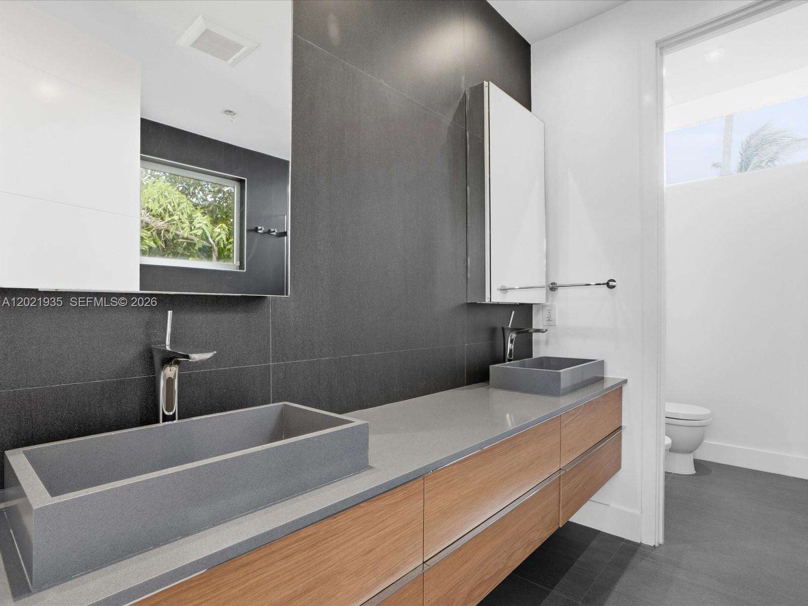 125 Hampton Ln, Key Biscayne, FL 33149 - For Rent photo 50