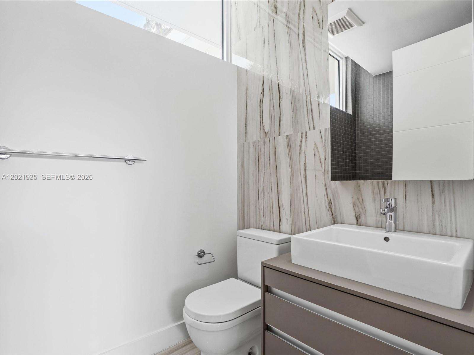 125 Hampton Ln, Key Biscayne, FL 33149 - For Rent photo 57