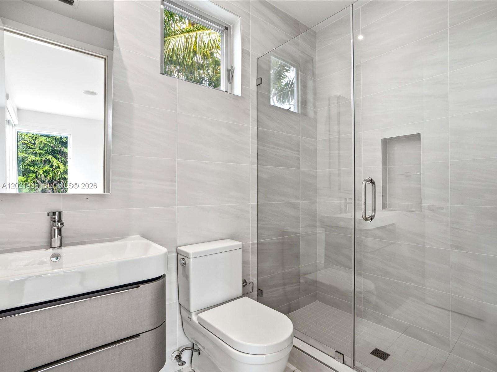 125 Hampton Ln, Key Biscayne, FL 33149 - For Rent photo 65