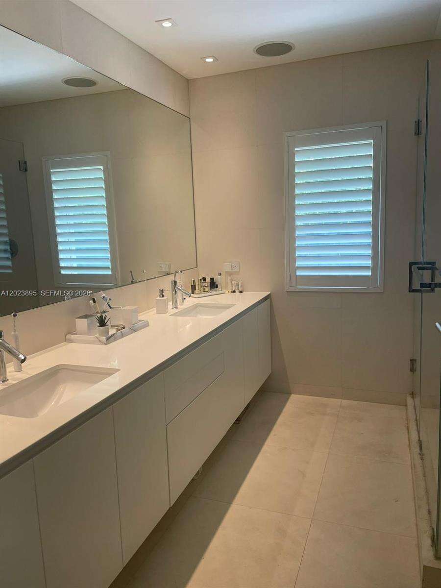 181 Island Dr, Key Biscayne, FL 33149 - For Rent photo 17