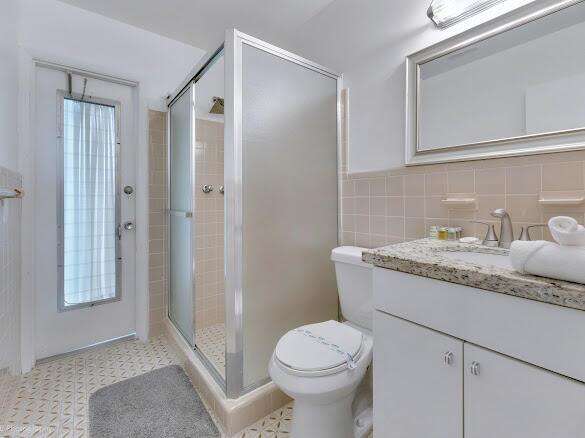1250 Arthur, Hollywood, FL 33019 - For Rent photo 11