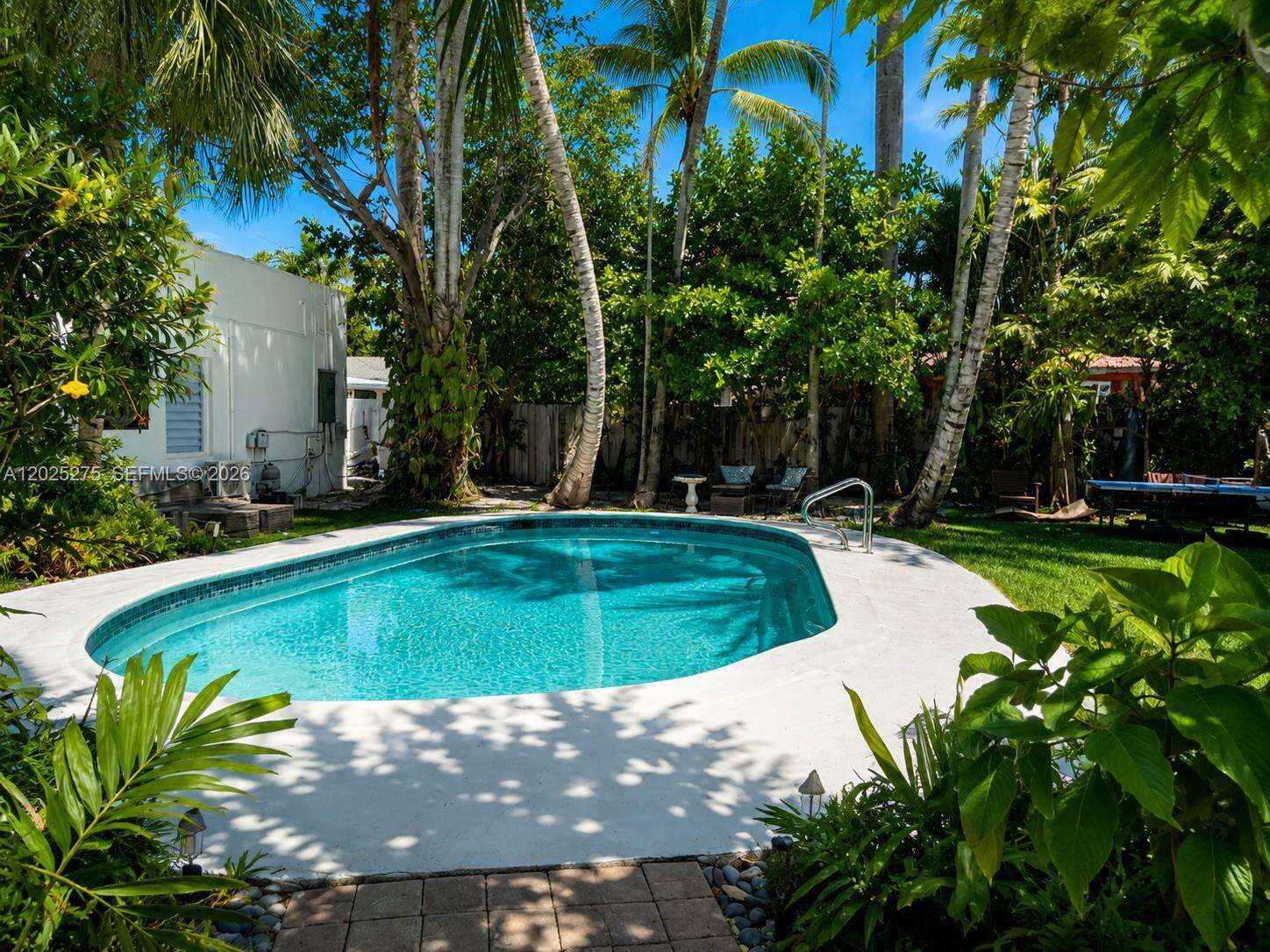 1329 Tyler St, Hollywood, FL 33019 - For Rent photo 6