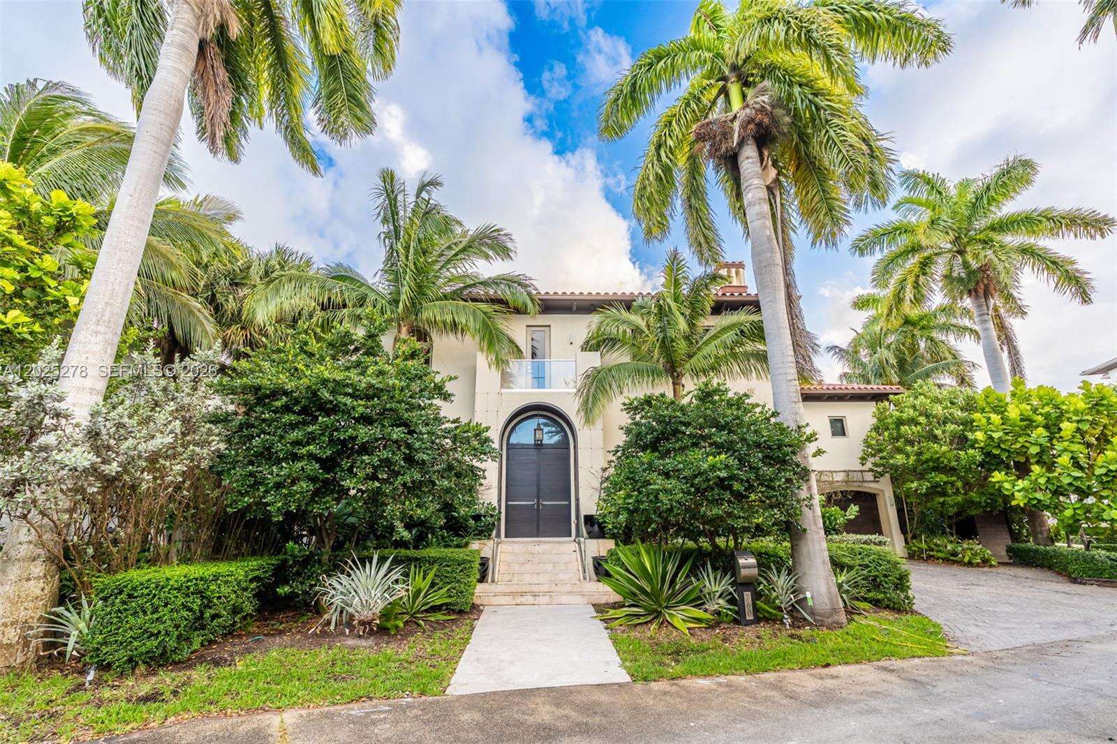 760 Mashta Dr, Key Biscayne, FL 33149 - For Rent photo 2