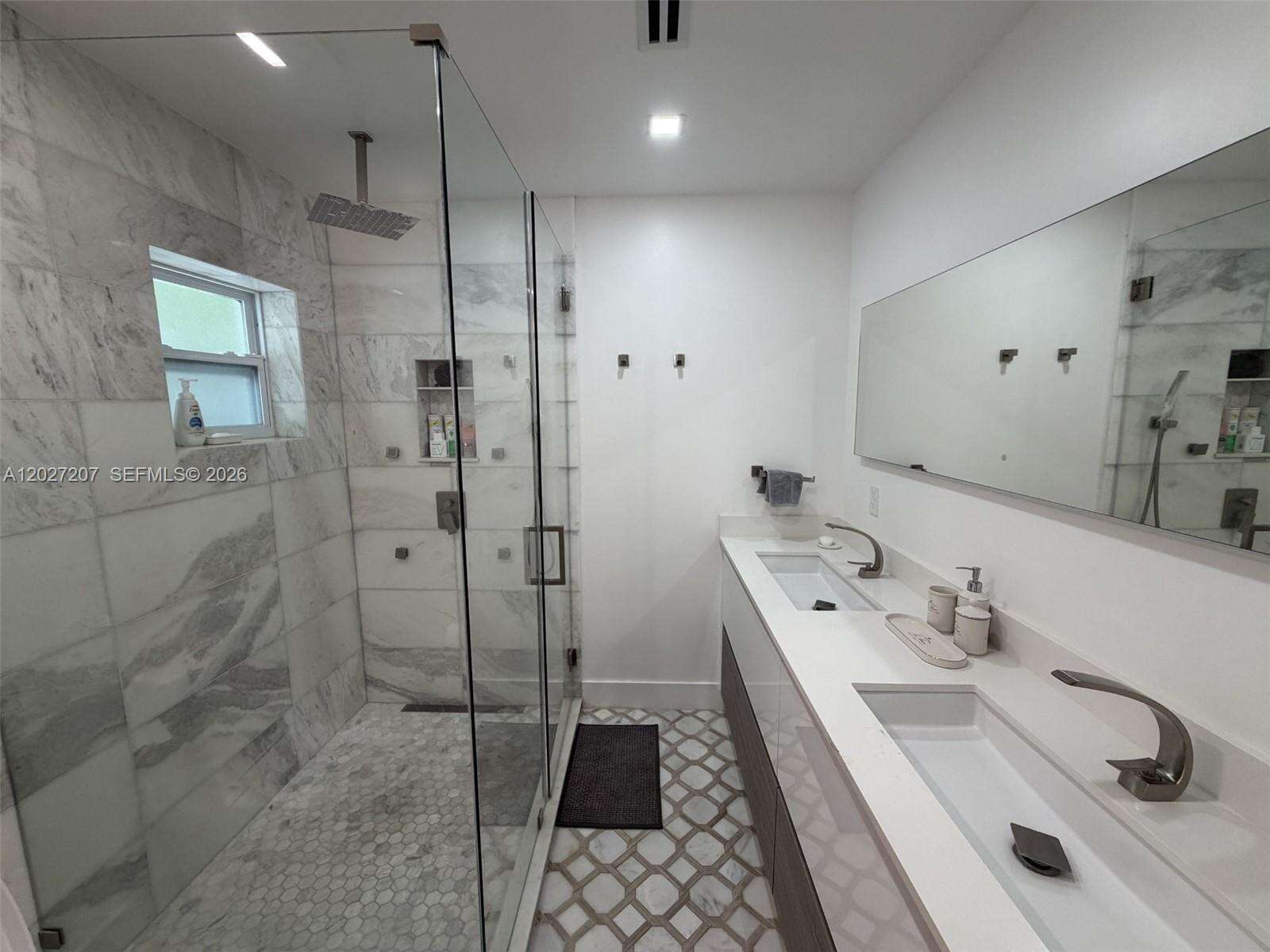665 Allendale Rd, Key Biscayne, FL 33149 - For Rent photo 3