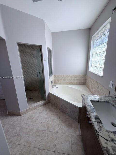 1125 Satinleaf St, Hollywood, FL 33019 - For Rent photo 14