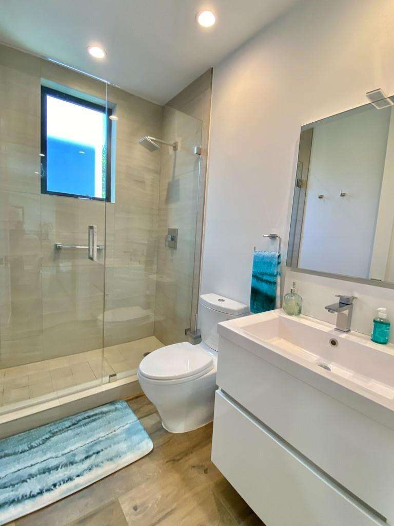 348 Balboa, Hollywood, FL 33019 - For Rent photo 12