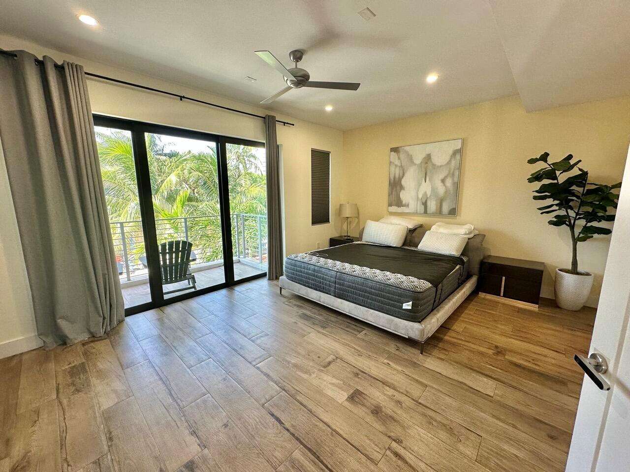 348 Balboa, Hollywood, FL 33019 - For Rent photo 16