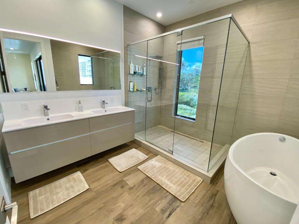 348 Balboa, Hollywood, FL 33019 - For Rent photo 19