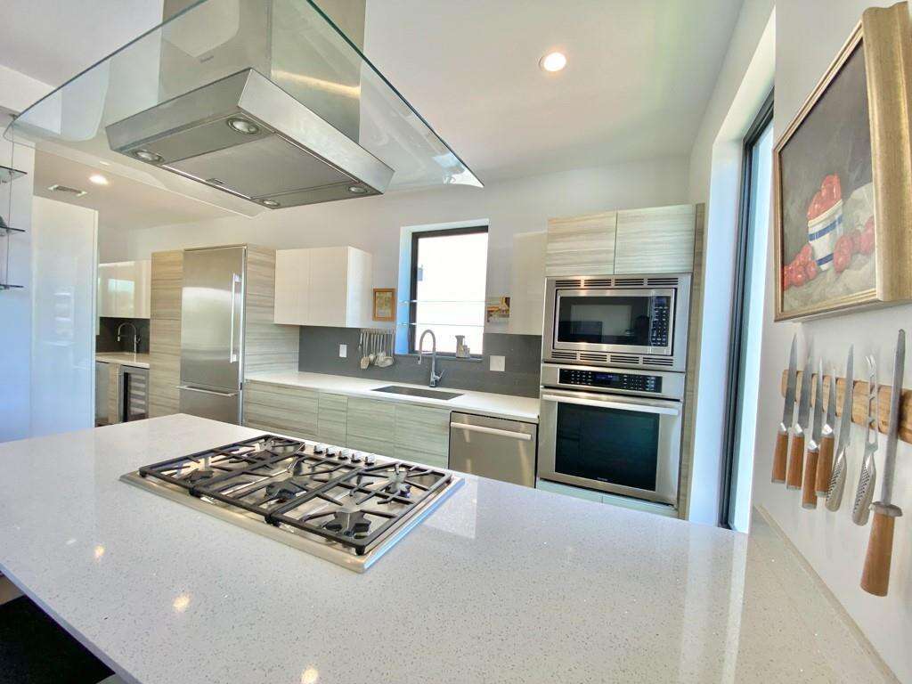 348 Balboa, Hollywood, FL 33019 - For Rent photo 36