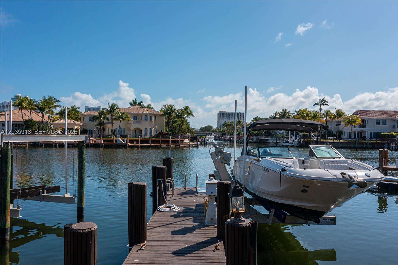 954 Sanibel Dr, Hollywood, FL 33019 - For Rent photo 2