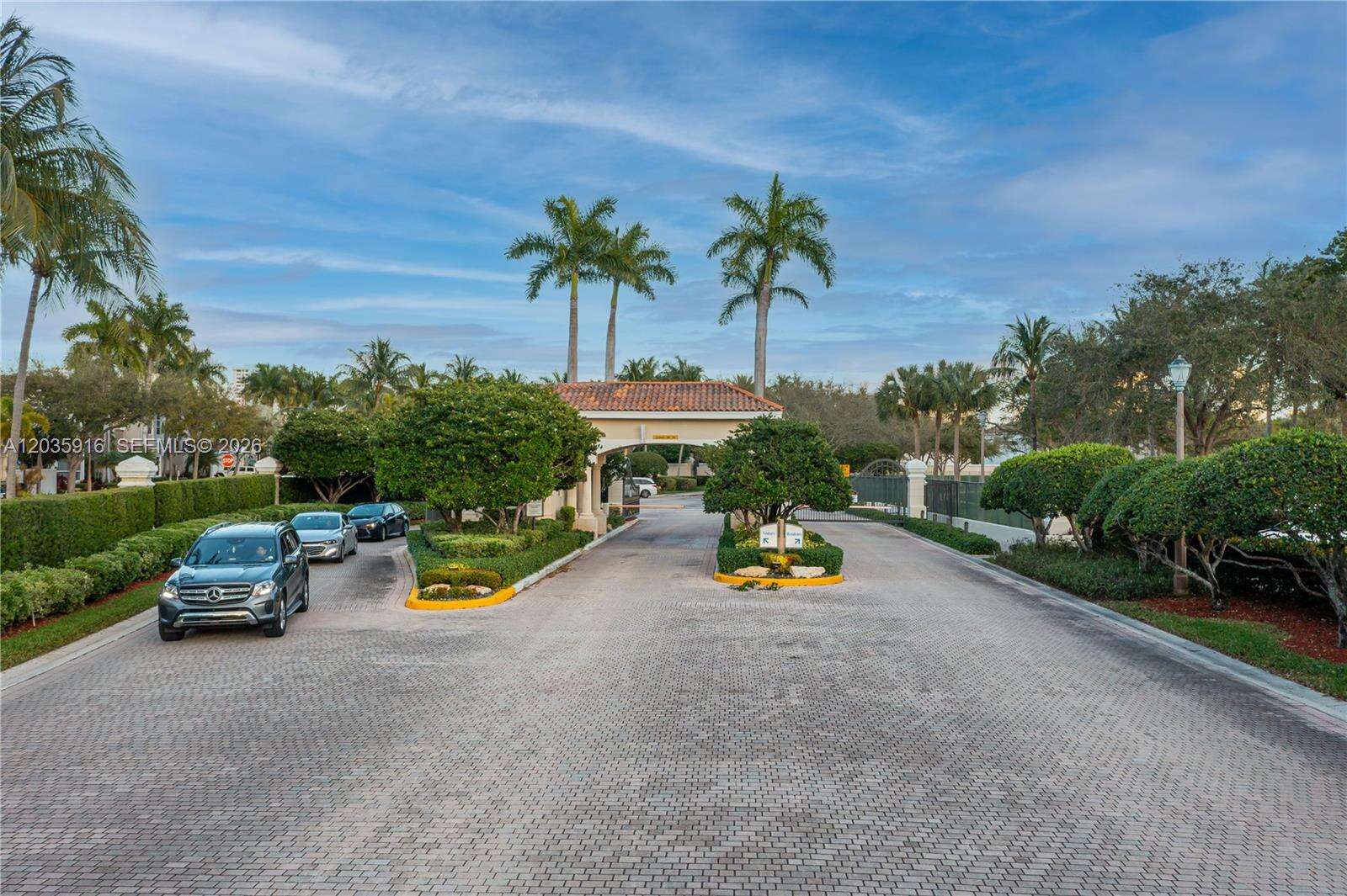 954 Sanibel Dr, Hollywood, FL 33019 - For Rent photo 42