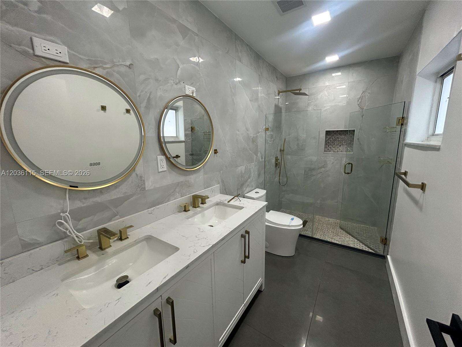 1060 Tyler St, Hollywood, FL 33019 - For Rent photo 16