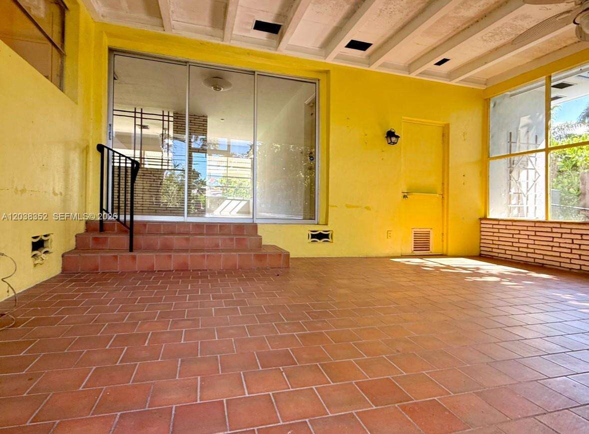 1235 Jefferson St, Hollywood, FL 33019 - For Rent photo 14