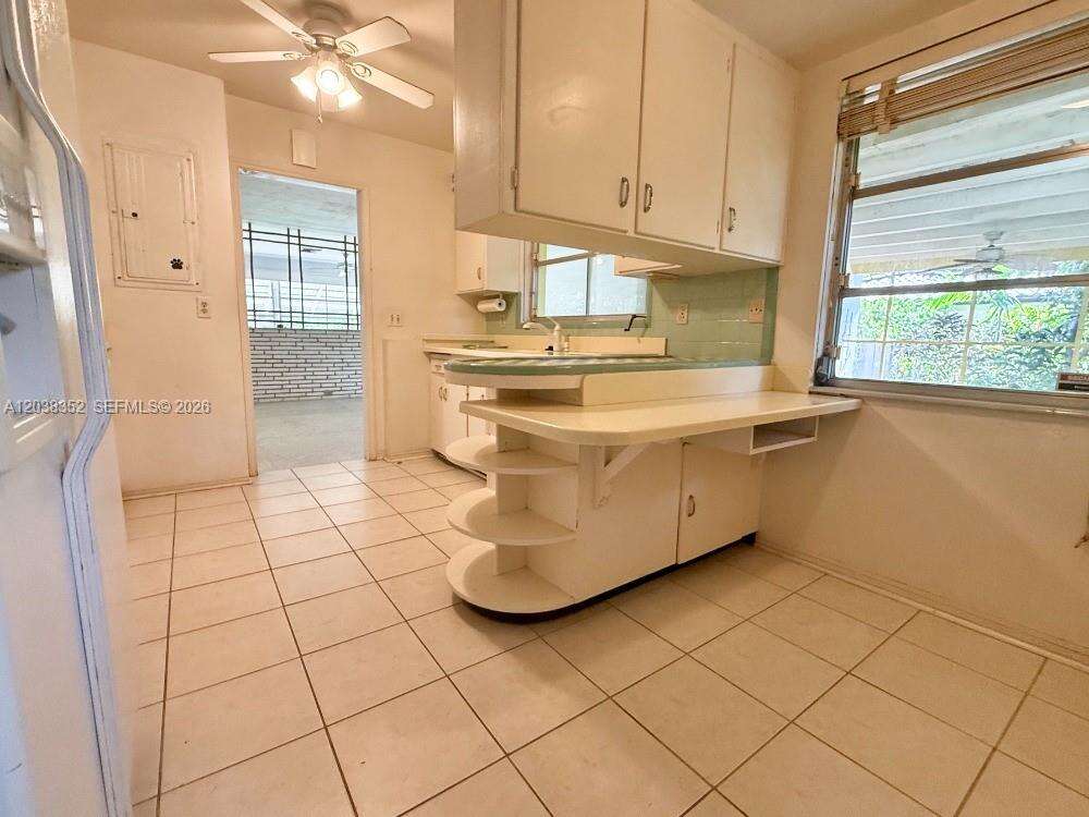1235 Jefferson St, Hollywood, FL 33019 - For Rent photo 8