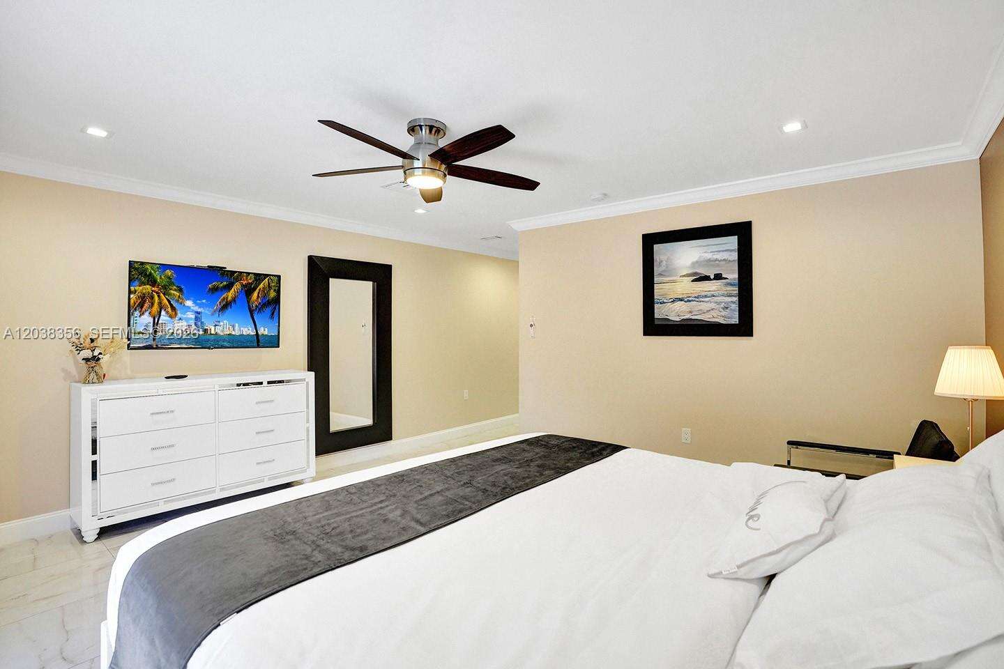 1318 Washington St, Hollywood, FL 33019 - For Rent photo 13