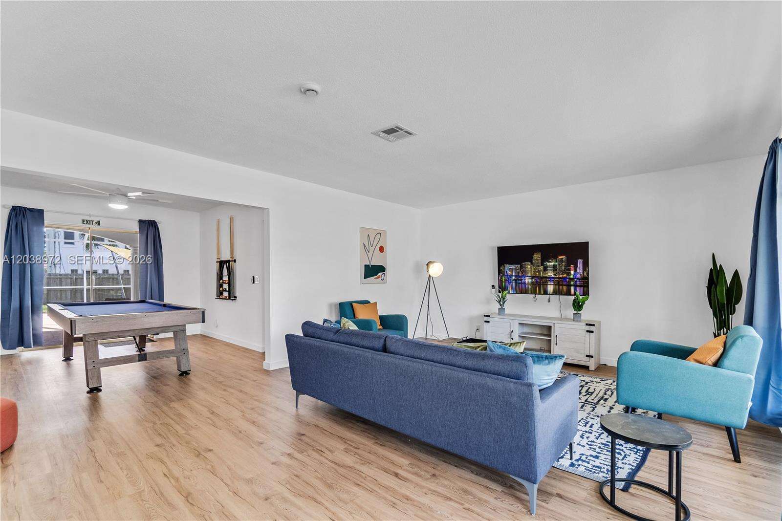816 Polk St, Hollywood, FL 33019 - For Rent photo 12