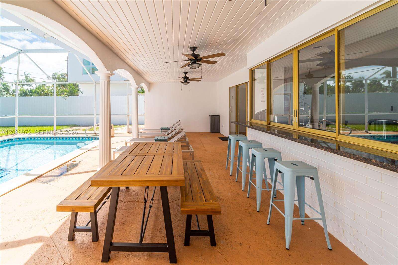 816 Polk St, Hollywood, FL 33019 - For Rent photo 8
