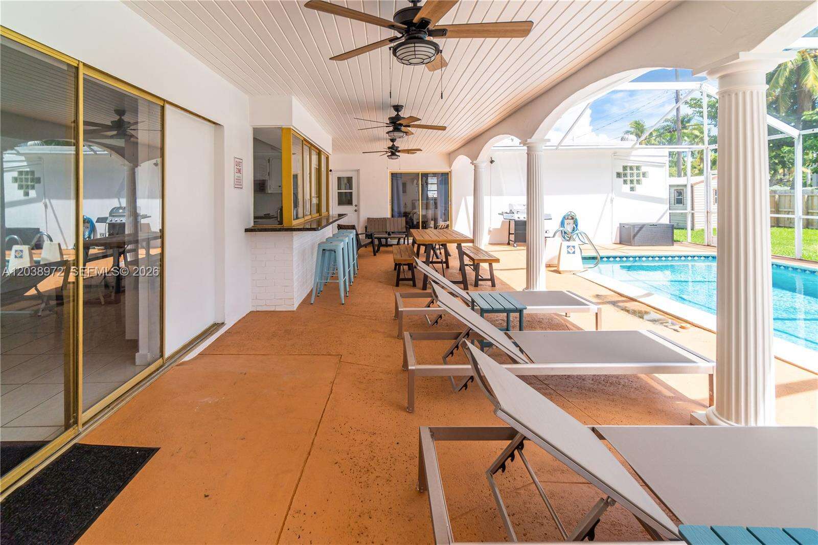 816 Polk St, Hollywood, FL 33019 - For Rent photo 9