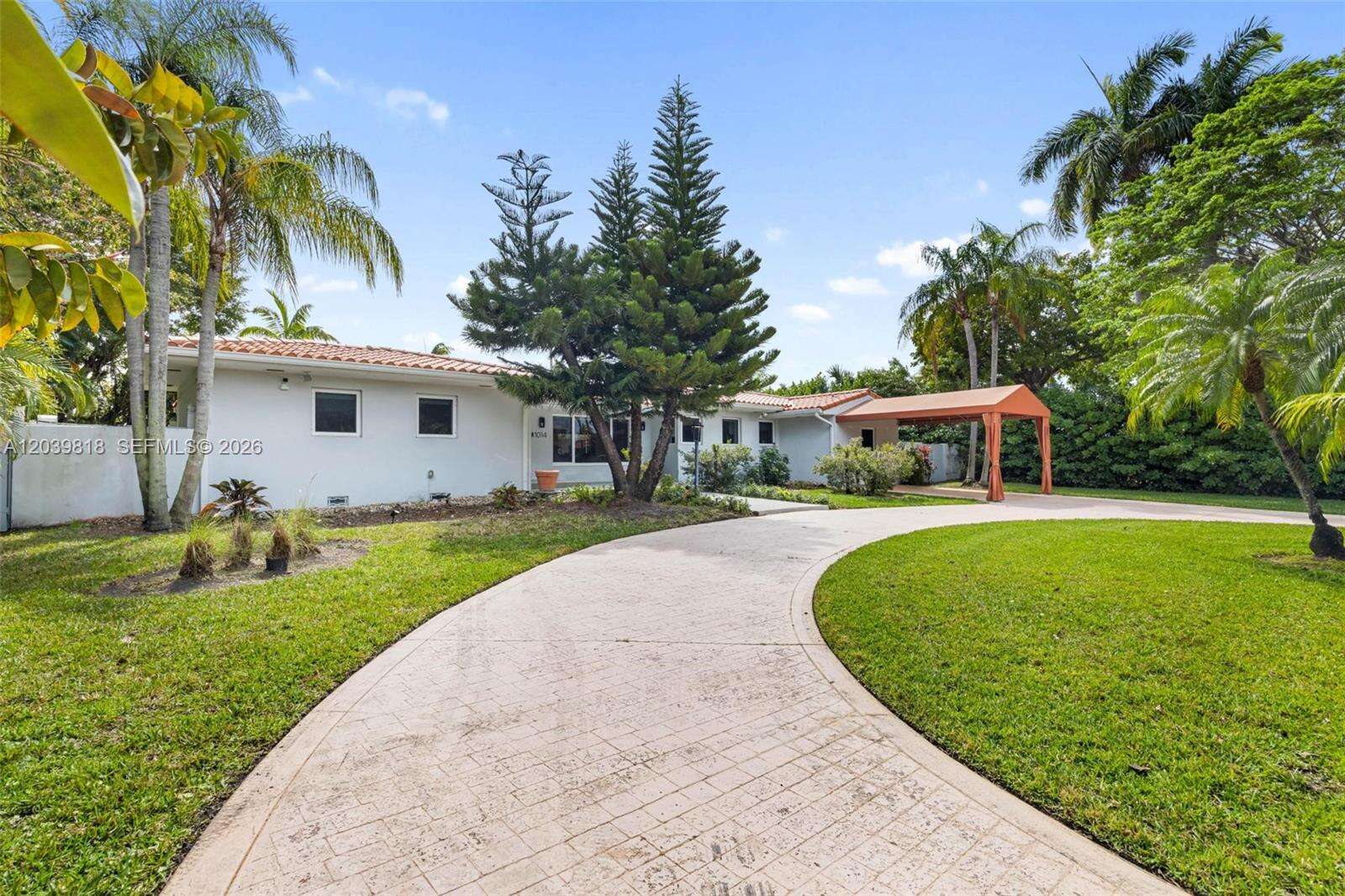 1014 Jefferson St, Hollywood, FL 33019 - For Rent photo 2