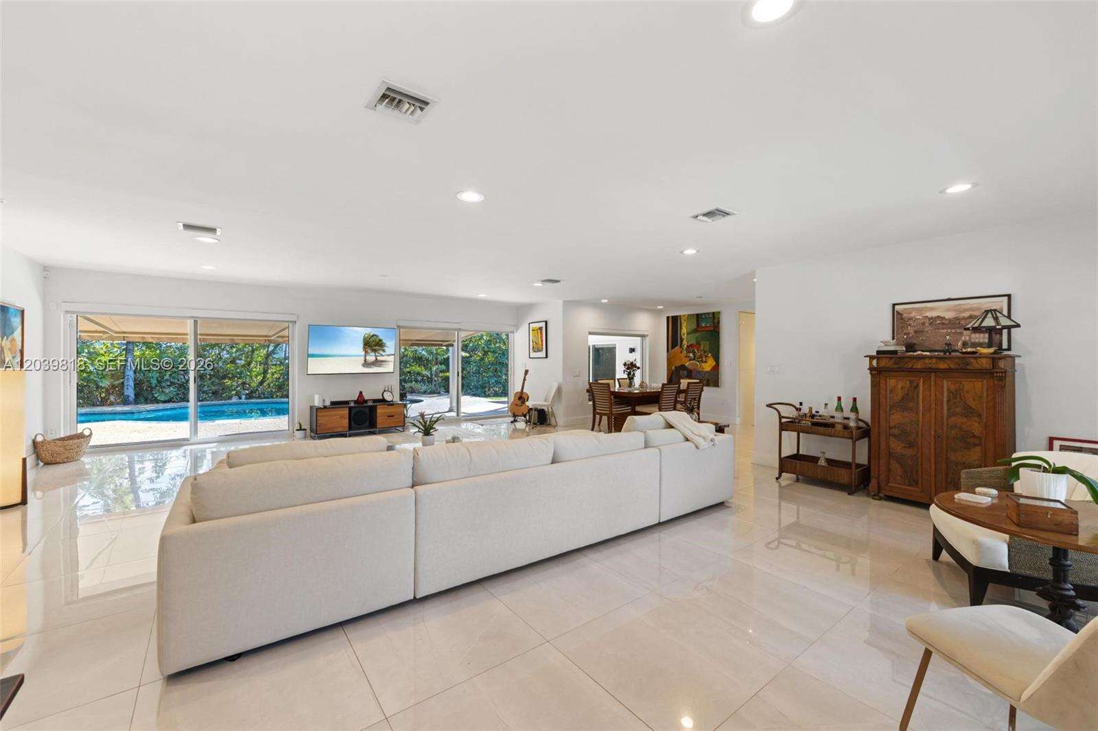 1014 Jefferson St, Hollywood, FL 33019 - For Rent photo 14
