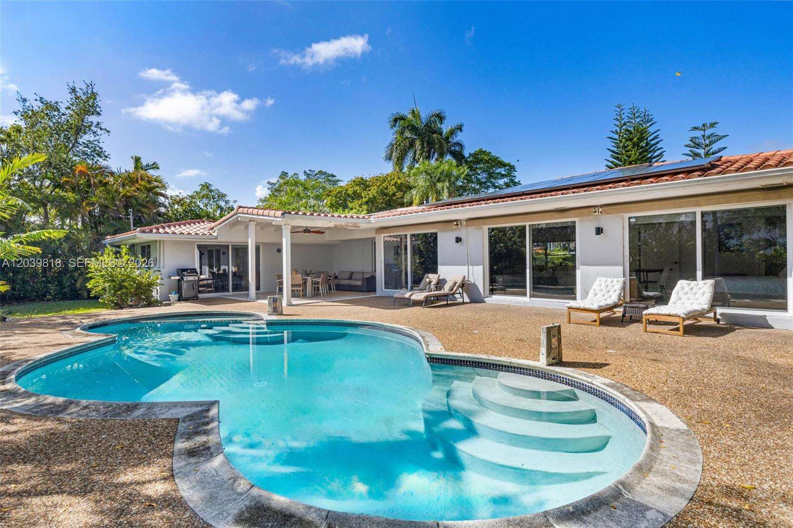 1014 Jefferson St, Hollywood, FL 33019 - For Rent photo 4